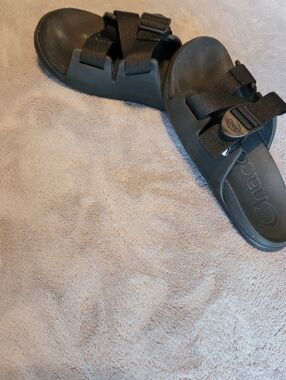 Chacos Ladies Flip Flops Black Size 7 EUC Comfort Slides Adjustable Straps Cute